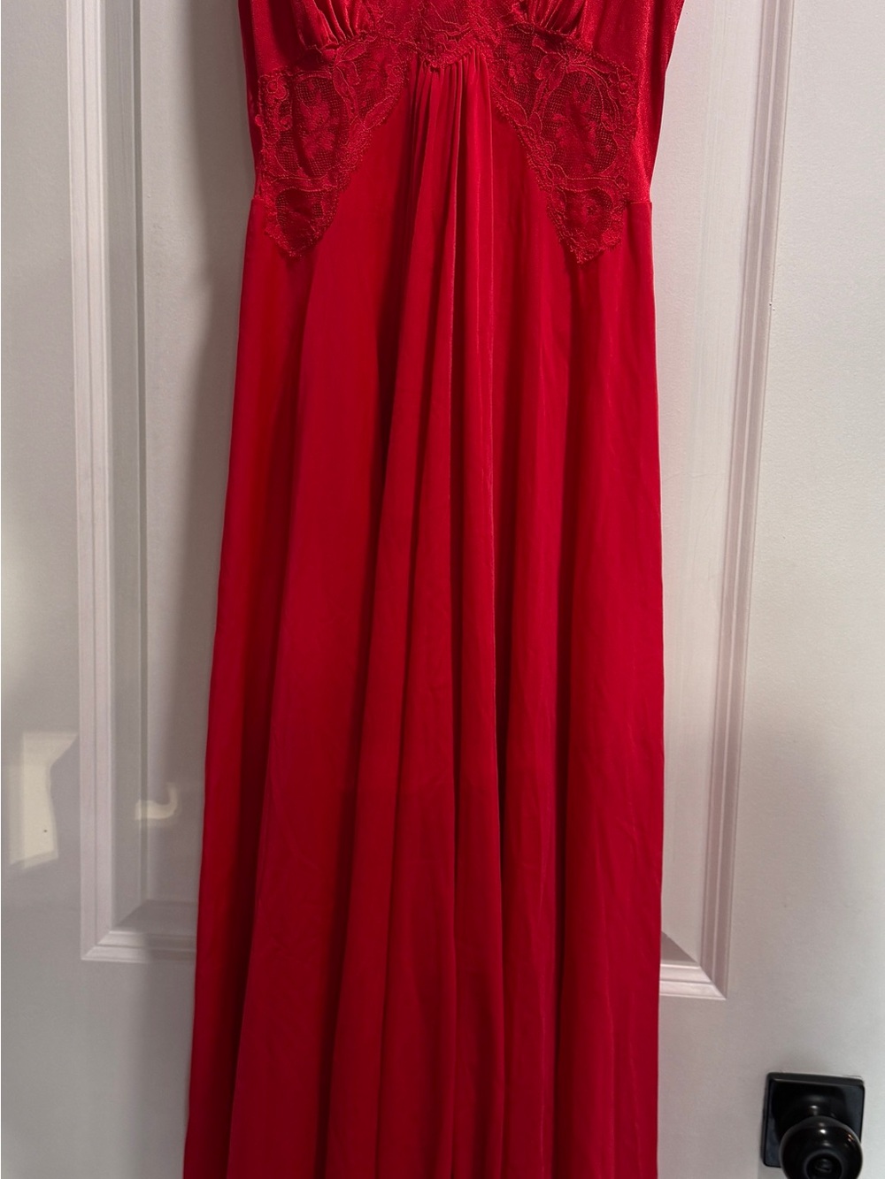 OLGA Women’s Red Nylon/Spandex Full Slip Lace Trim Petite XS MPN 9297